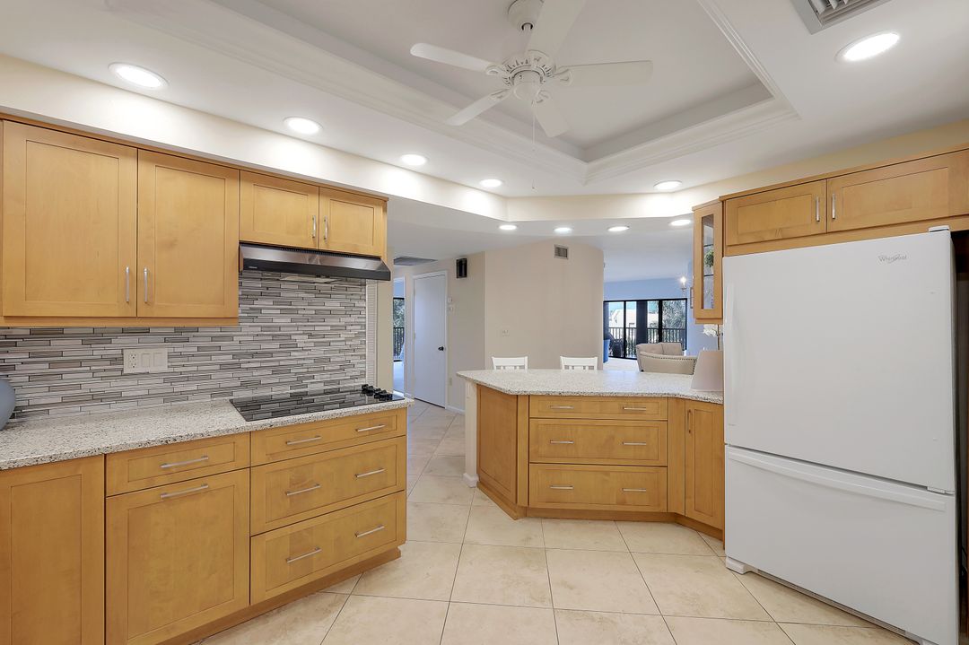 961 Collier Ct #309, Marco Island, FL 34145