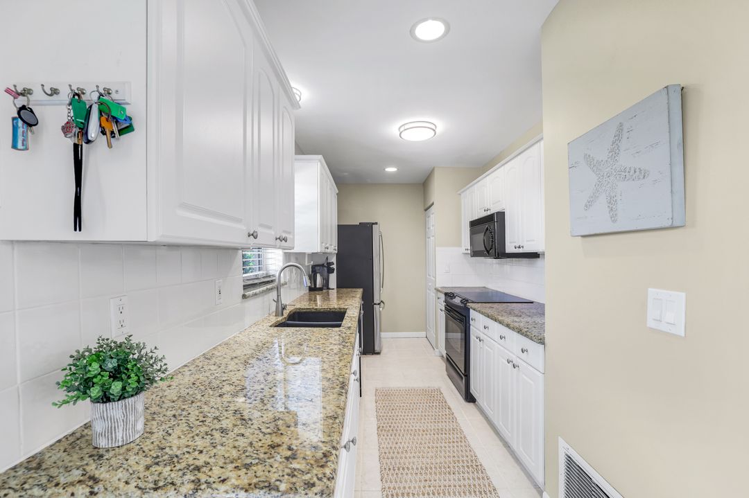 1237 Jamaica Rd, Marco Island, FL 34145