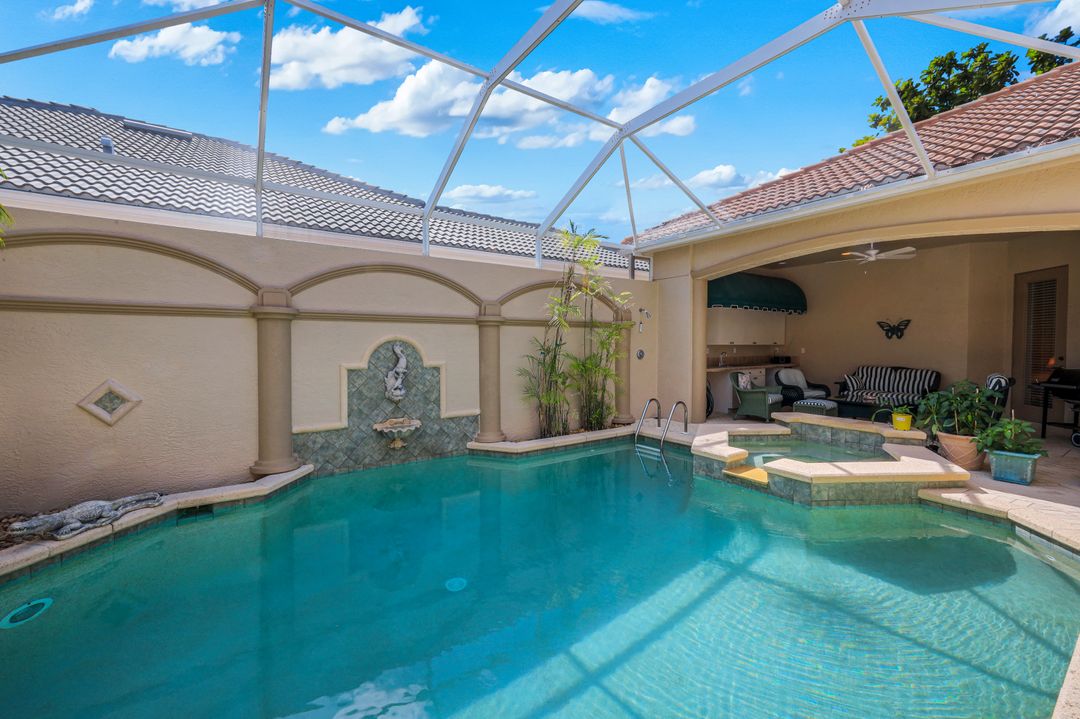 4959 Bollard Ct, Naples, FL 34112