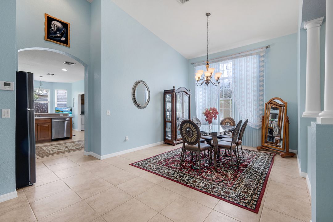 9830 Mar Largo Cir, Fort Myers, FL 33919