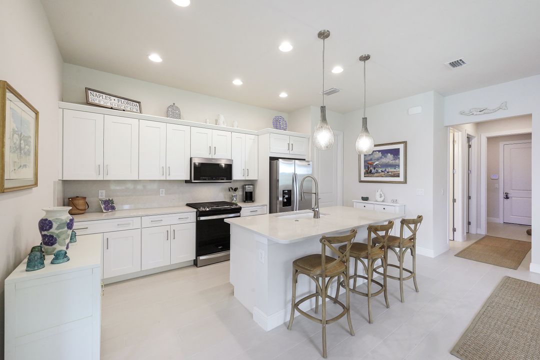 9004 Mayreau Way, Naples, FL