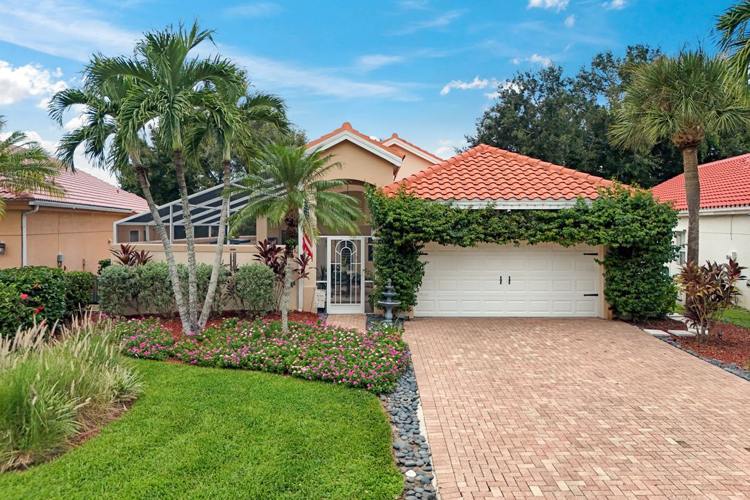 129 Sabal Lake Dr, Naples, FL 34104