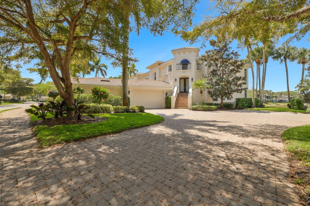 15539 Monterosso Ln #202, Naples, FL 34110