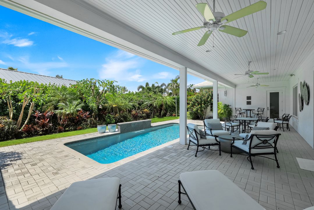 524 Turtle Hatch Ln, Naples, FL 34103