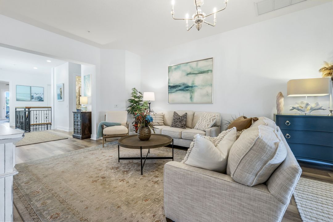 9223 Corfu Ct #202, Naples, FL 34114