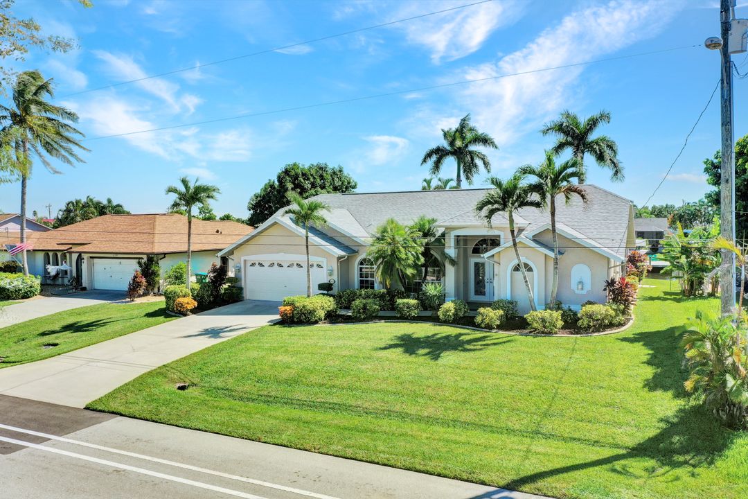 610 Archer Pkwy W, Cape Coral, FL 33904