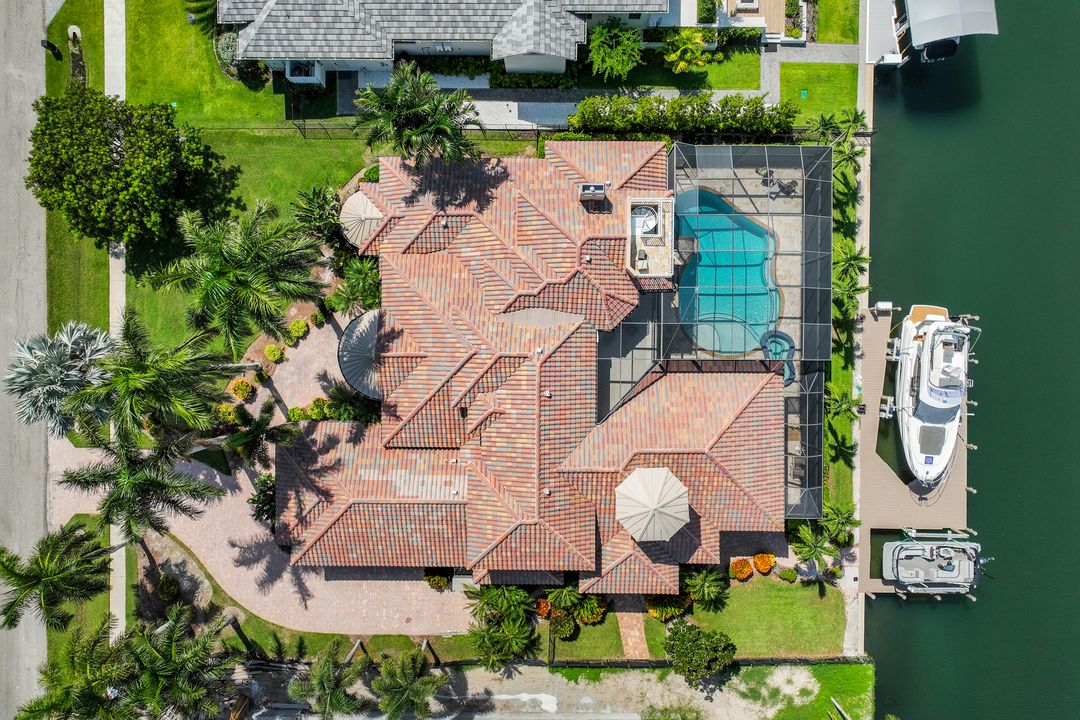 1658 McIlvaine Ct, Marco Island, FL 34145