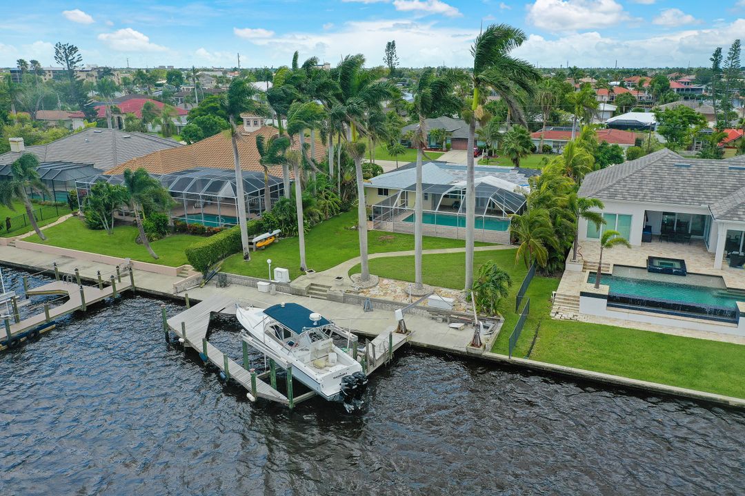 4611 SE 20th Pl, Cape Coral, FL 33904