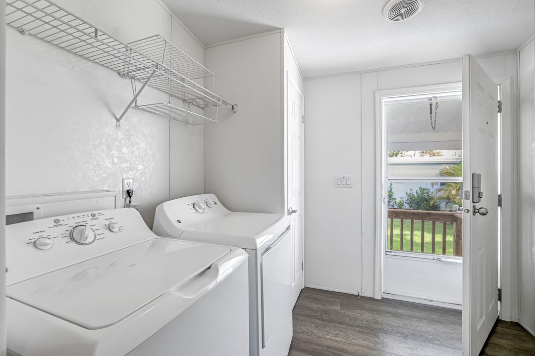 33 Covey Ln #33, Naples, FL 34114
