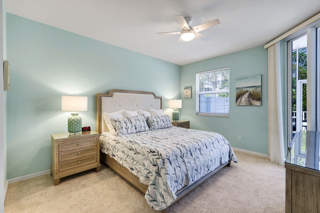 460 Launch Cir #202, Naples, FL 34108