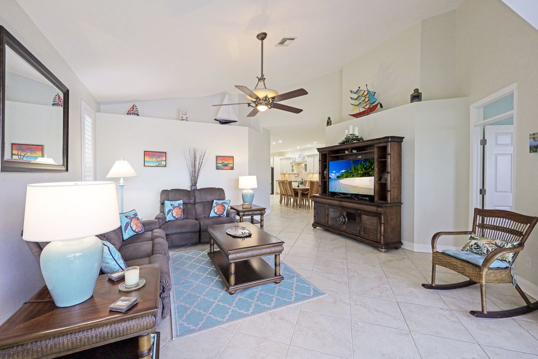 3411 Wildwood Lake Cir, Bonita Springs, FL 34134