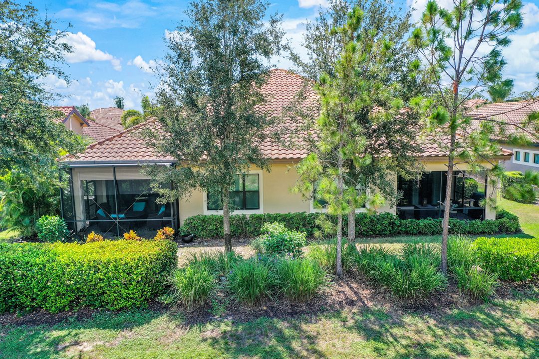 9433 Isla Bella Cir, Bonita Springs, FL 34135