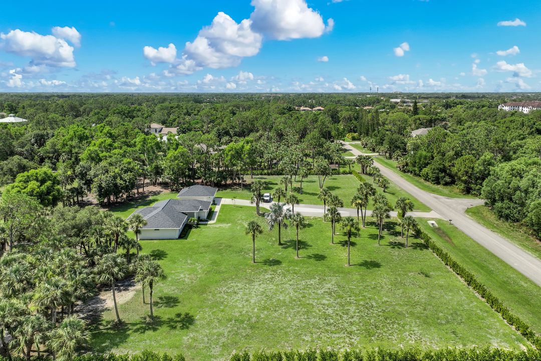 3060 70th St SW, Naples, FL 34105