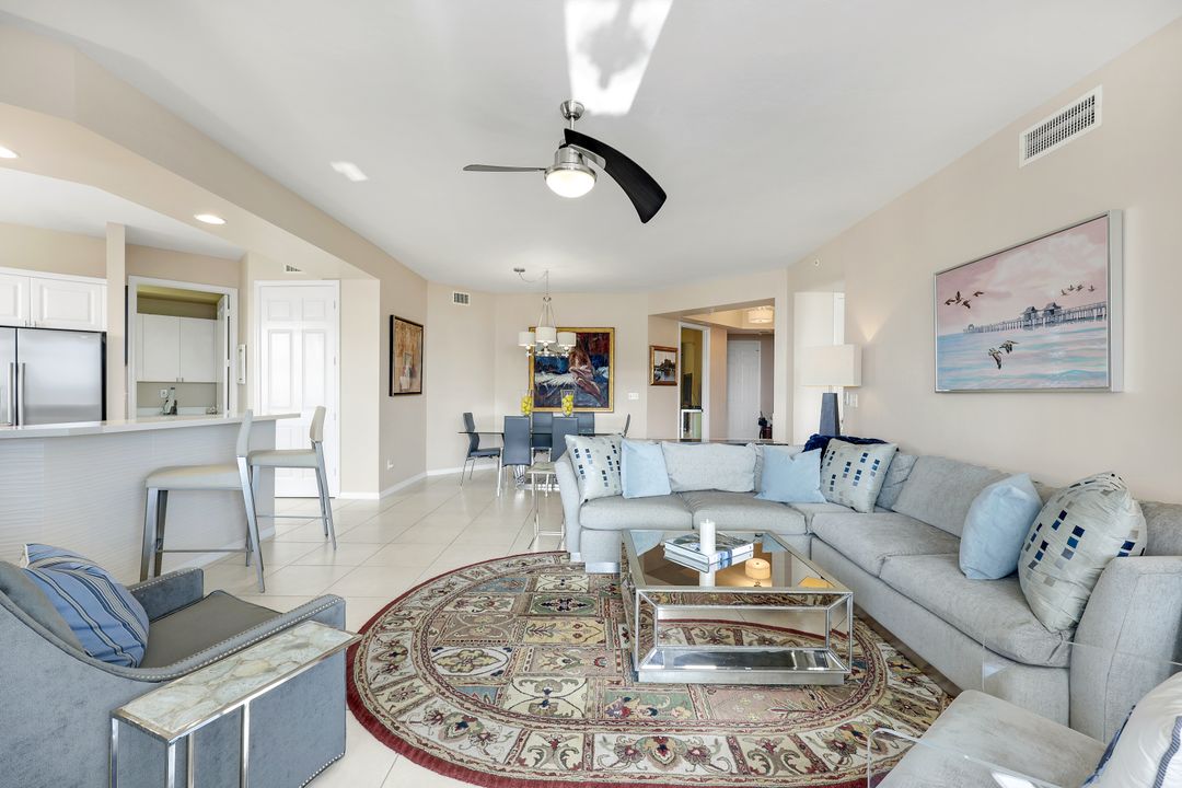 400 Flagship Dr #902, Naples, FL 34108