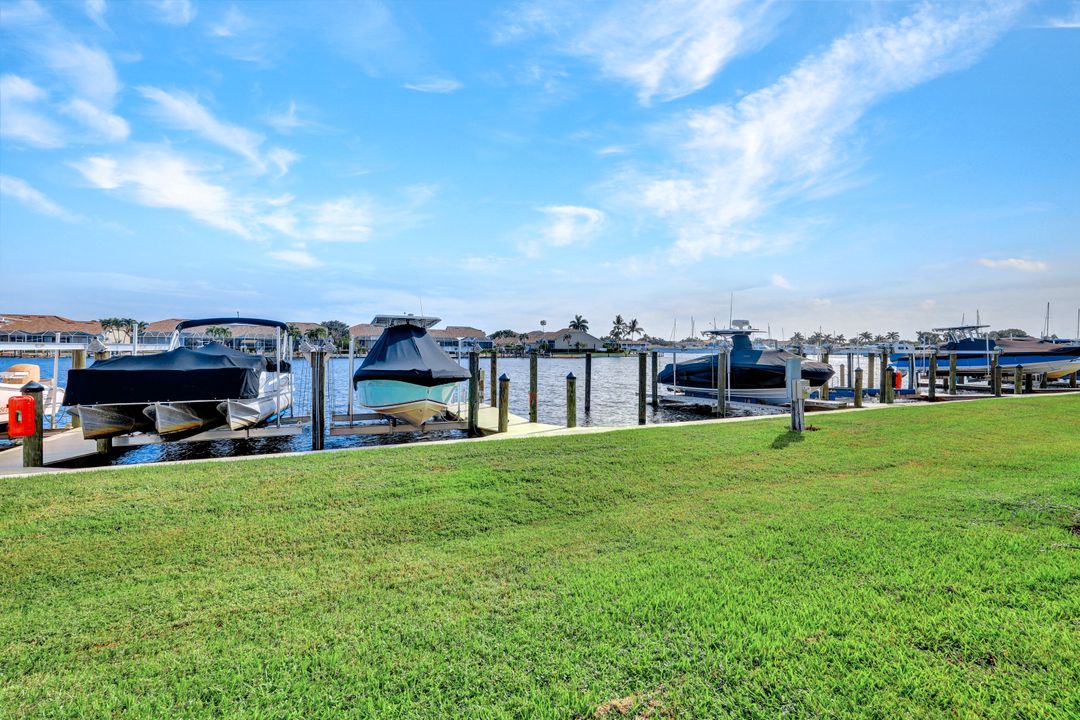 370 Stella Maris Dr N #2502, Naples, FL 34114