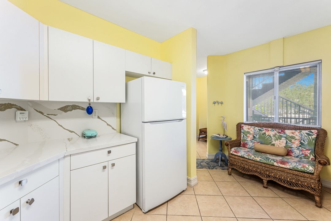 7822 Great Heron Way #206, Naples, FL 34104