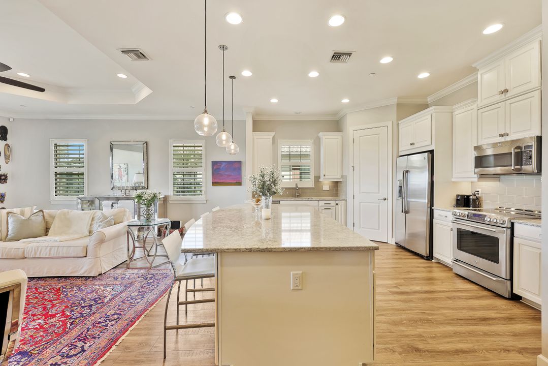 8764 Bellano Ct Unit 204, Naples, FL 34119