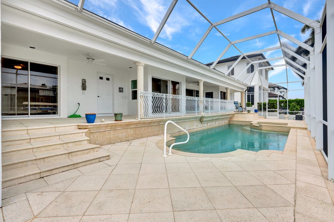 396 Conners Ave, Naples, FL 34108