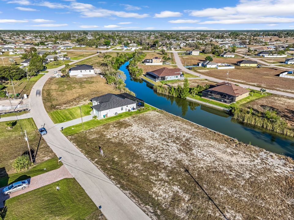 2027 NE 34th Terrace, Cape Coral, FL 33909