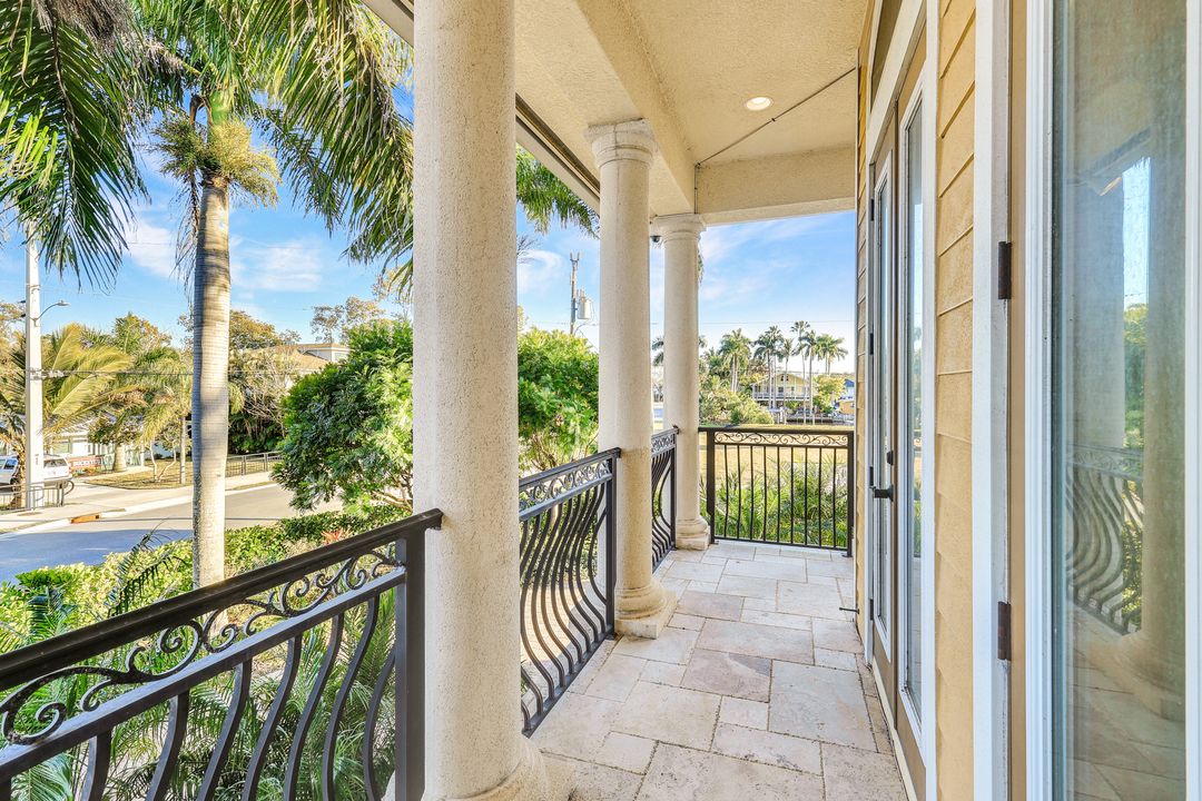 4806 Regal Dr, Bonita Springs, FL 34134