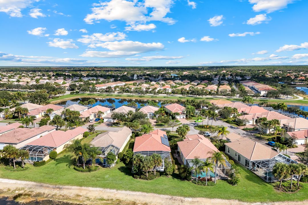 7063 Toscana Ct, Naples, FL 34114