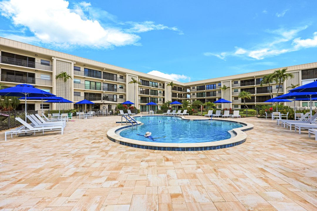 3200 Gulf Shore Blvd N #112, Naples, FL 34103