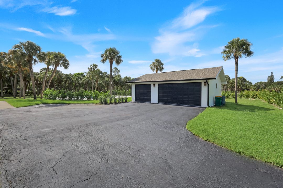 3000 70th St SW, Naples, FL 34105