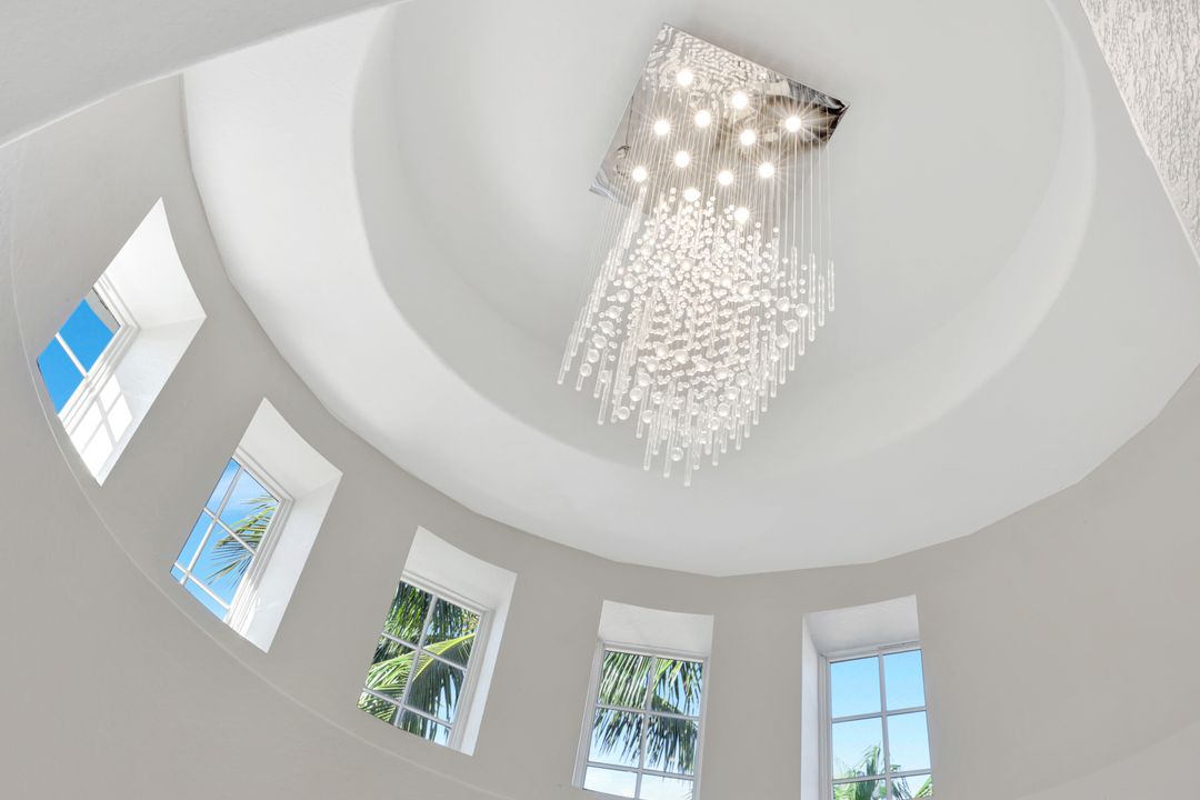 8980 Cherry Oaks Tr, Naples, FL 34114