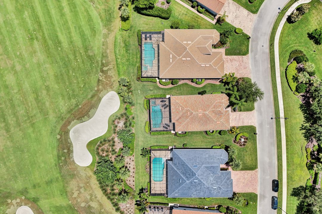 9263 Fieldstone Ln, Naples, FL 34120