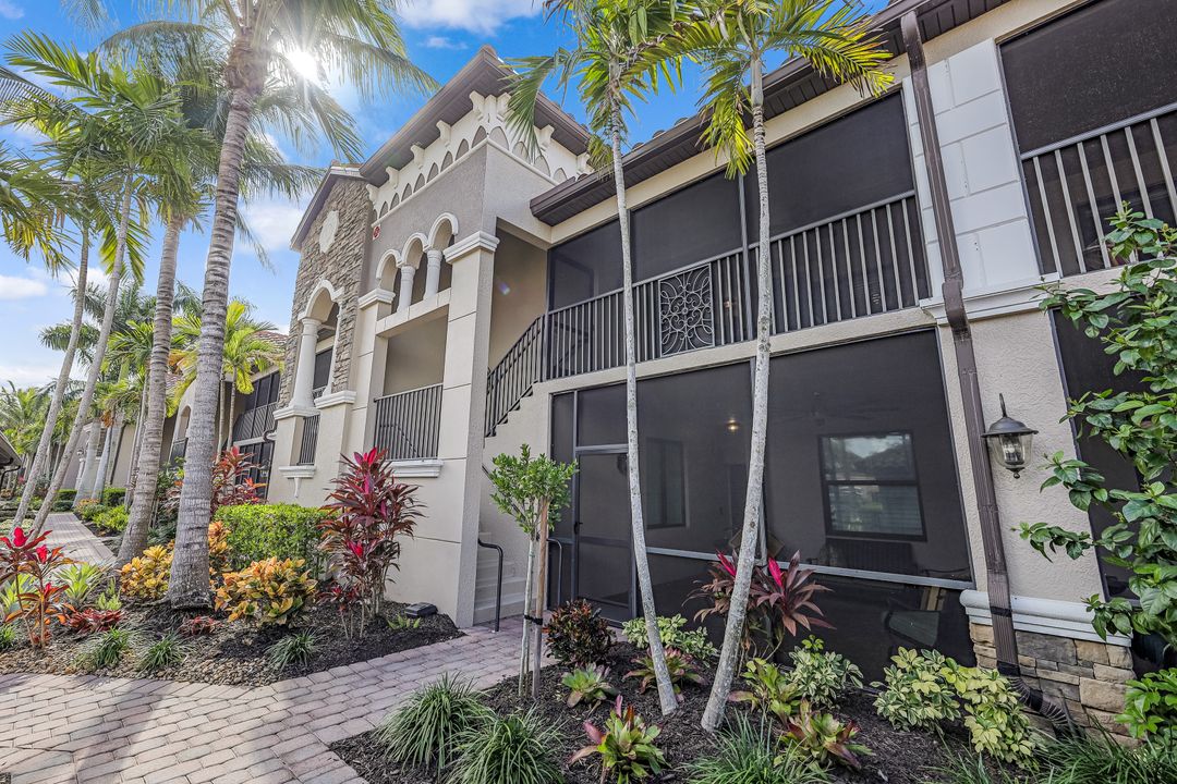 9828 Venezia Cir #1124, Naples, FL 34113