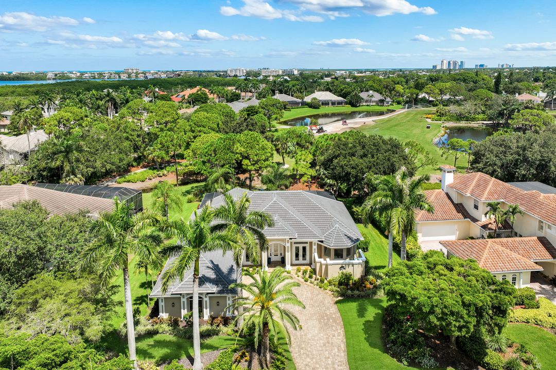 260 Cheshire Way, Naples, FL 34110