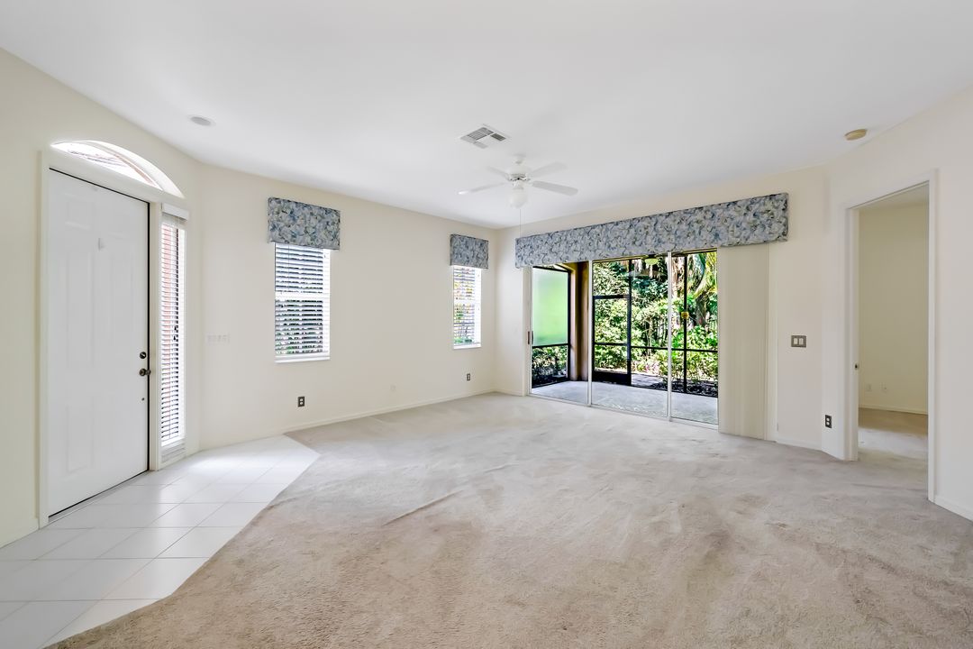 12667 Fox Ridge Dr, Bonita Springs, FL 34135