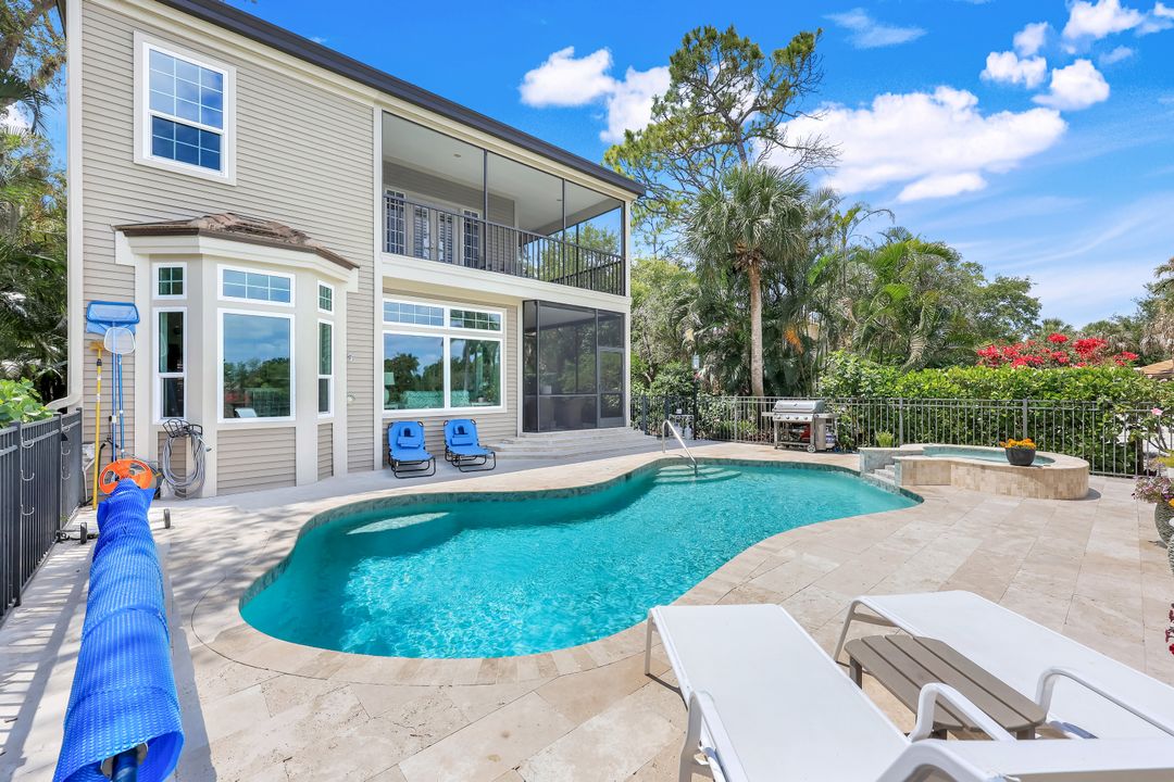 3470 Thornbury Ln, Bonita Springs, FL 34134