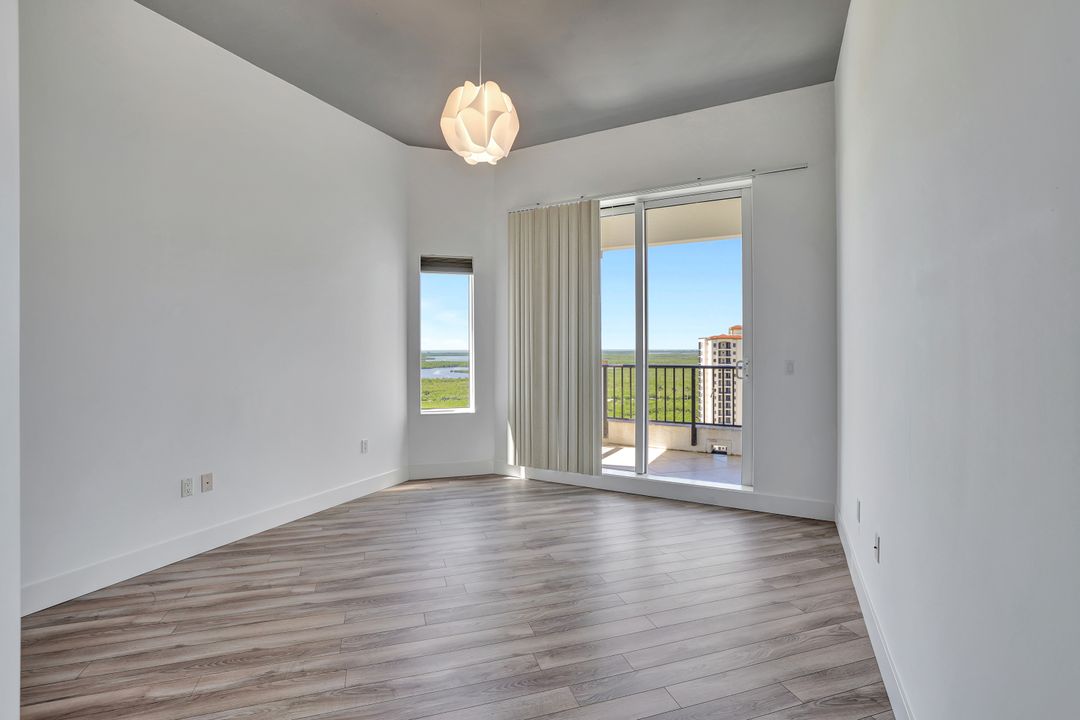 1060 Borghese Ln #2001, Naples, FL 34114