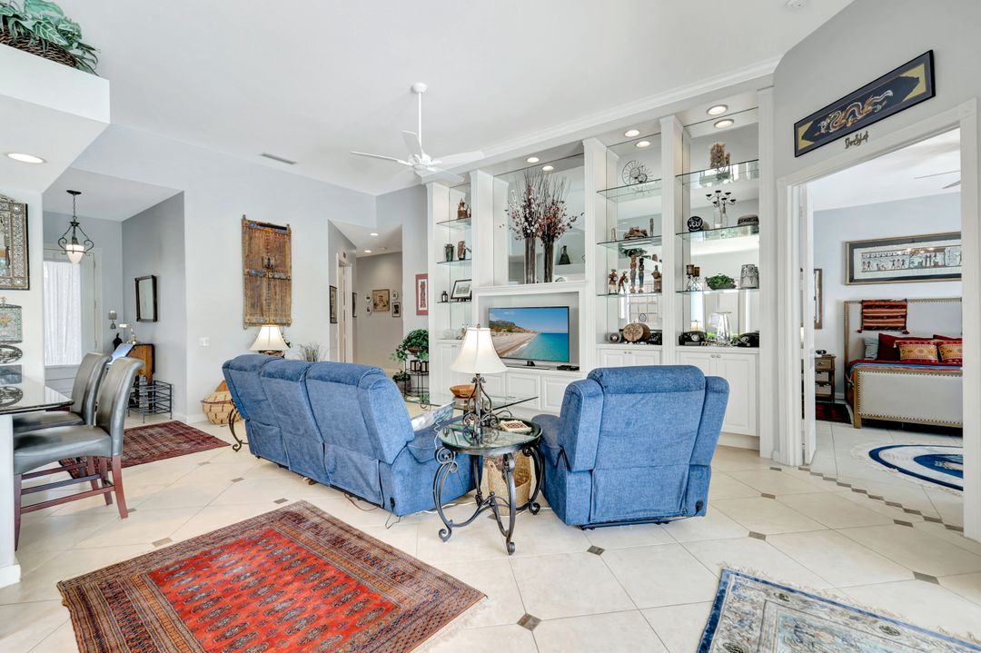 3008 Ellice Way, Naples, FL 34119