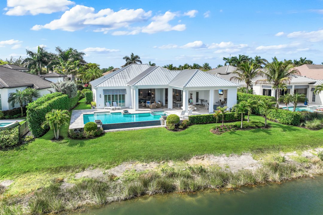 16415 Seneca Way, Naples, FL 34110