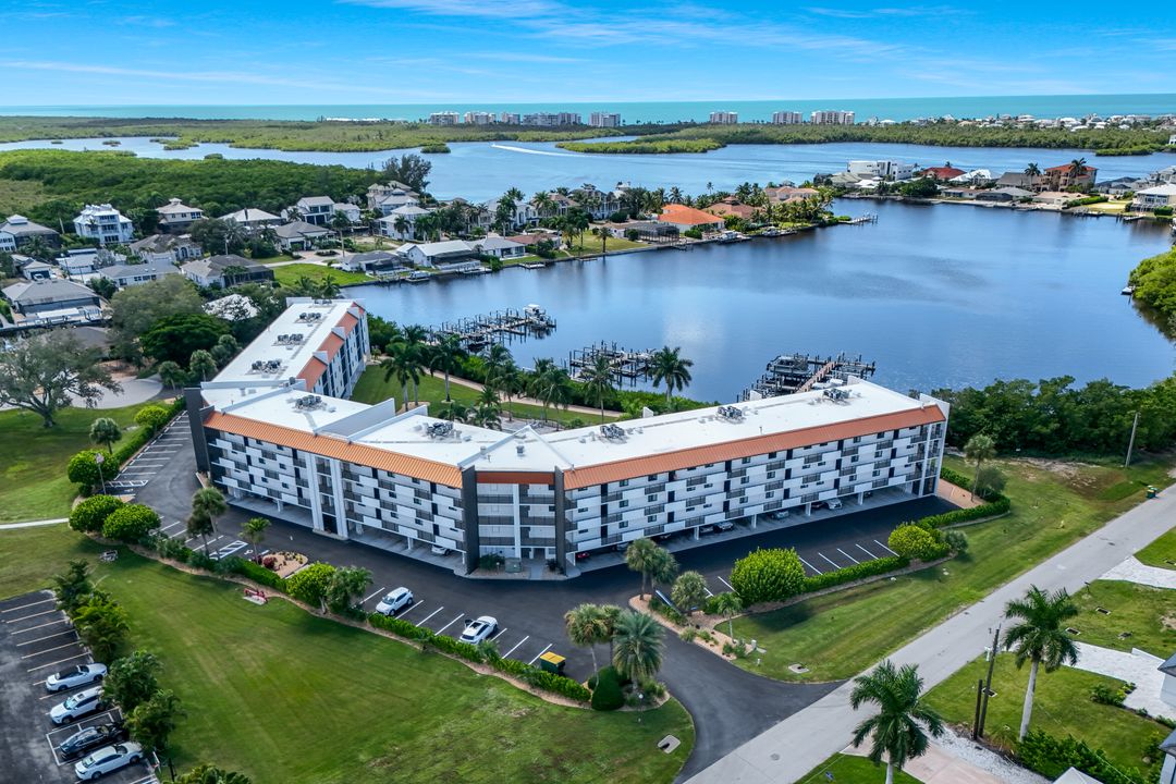226 3rd St #206, Bonita Springs, FL 34134