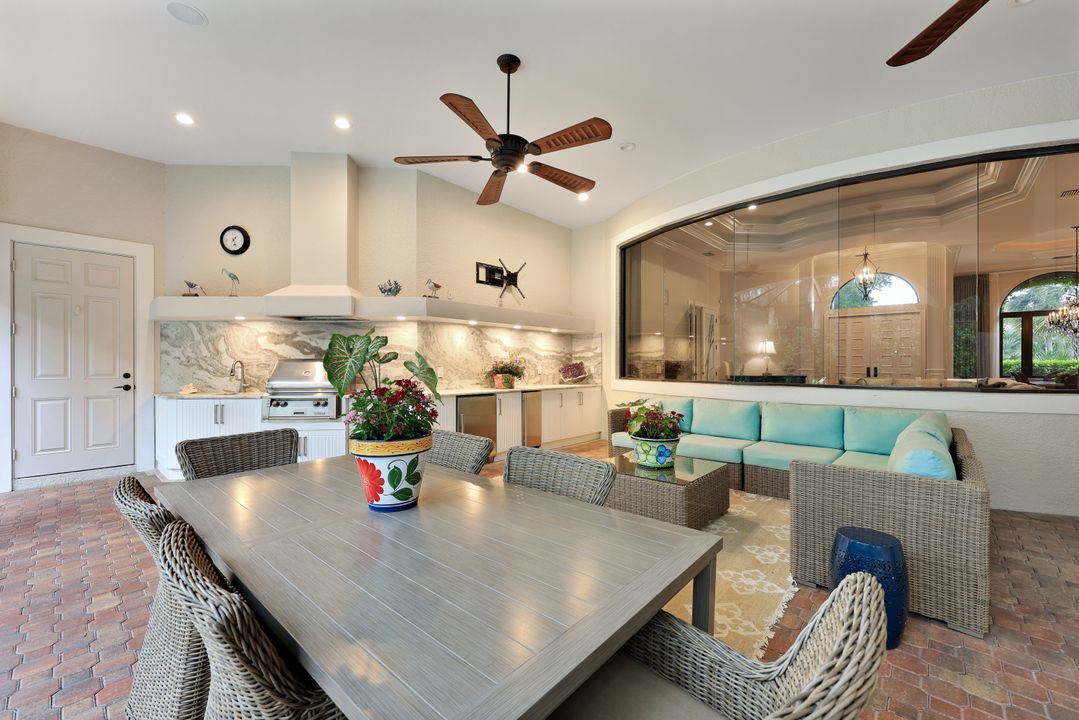 1725 Supreme Ct, Naples, FL 34110