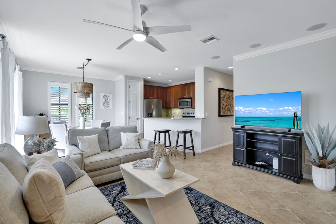 1383 Artesia Dr E #701, Naples, FL 34113