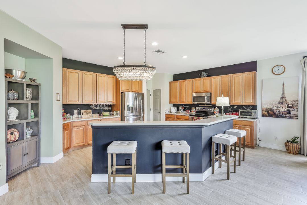 18261 Pine Nut Ct, Lehigh Acres, FL 33972