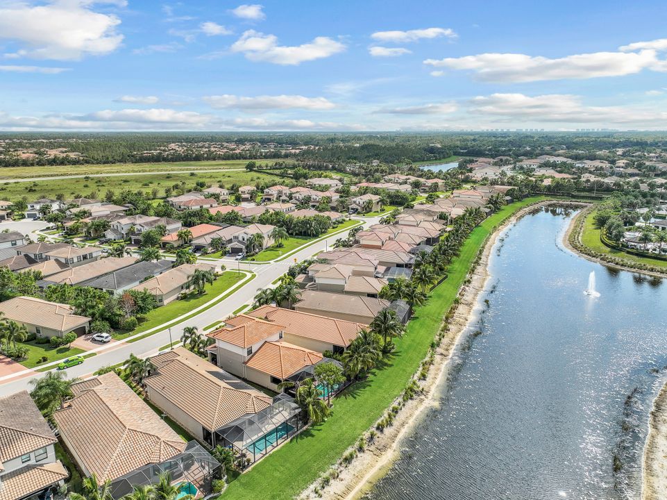 4189 Amelia Wy, Naples, FL 34119