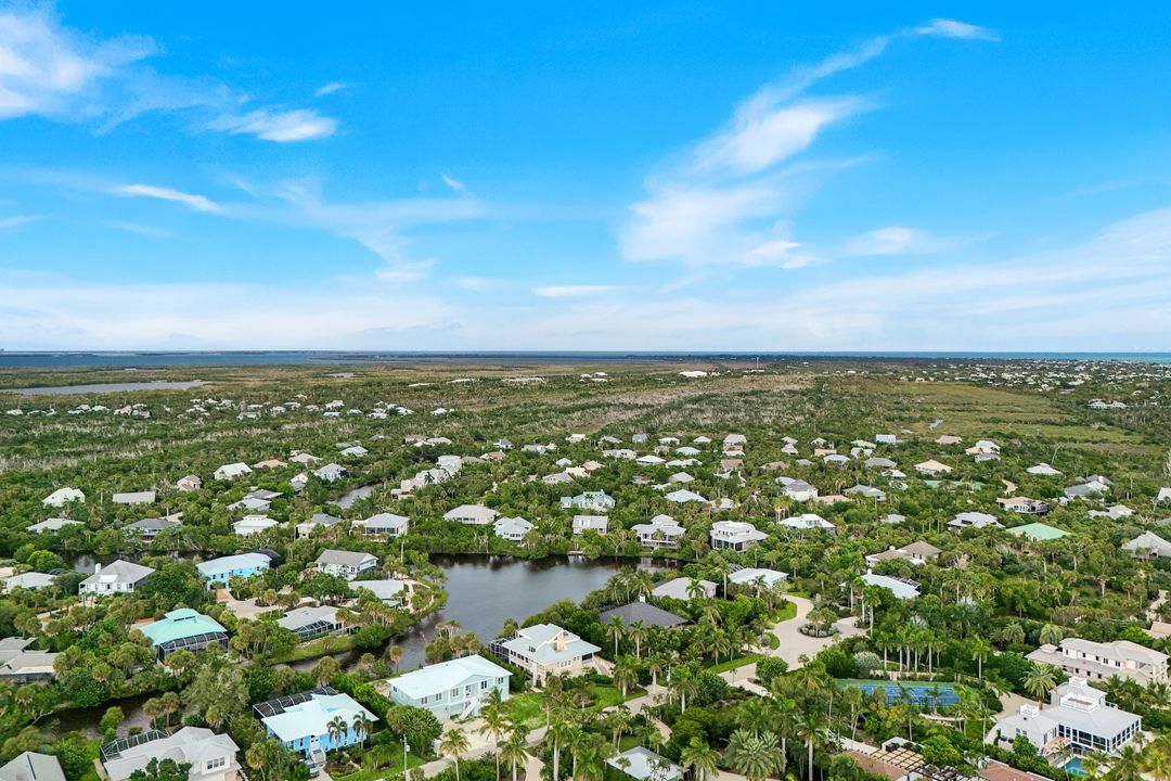 969 Fish Crow Rd, Sanibel, FL 33957