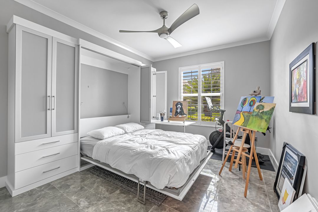 8844 Ventura Way, Naples, FL 34109