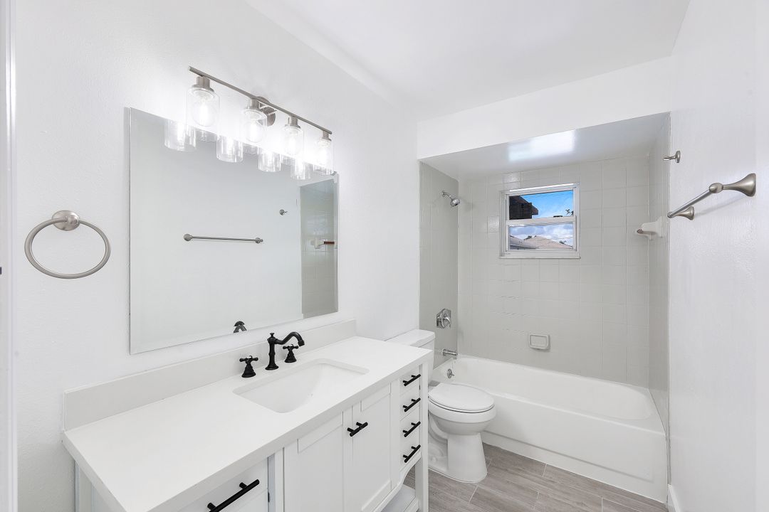 315 SE 16th Terrace, Cape Coral, FL 33990