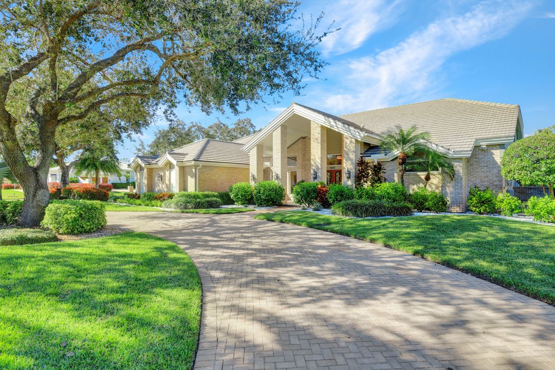4801 Pond Apple Dr S, Naples, FL 34119