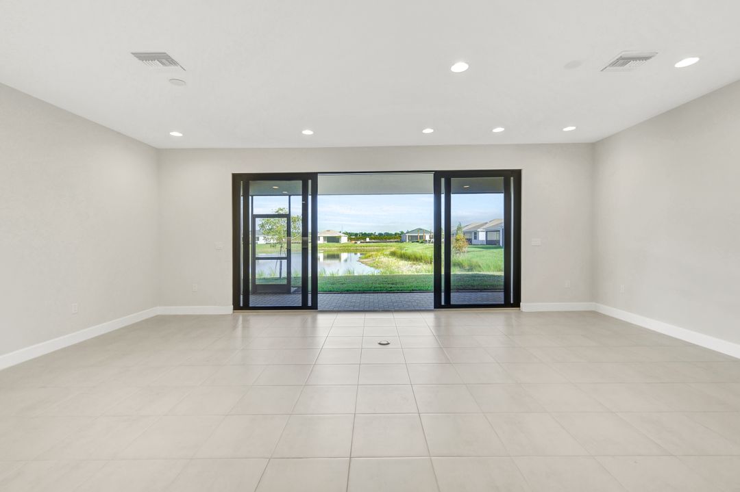 14008 Aldersgate Ave, Fort Myers, FL 33905