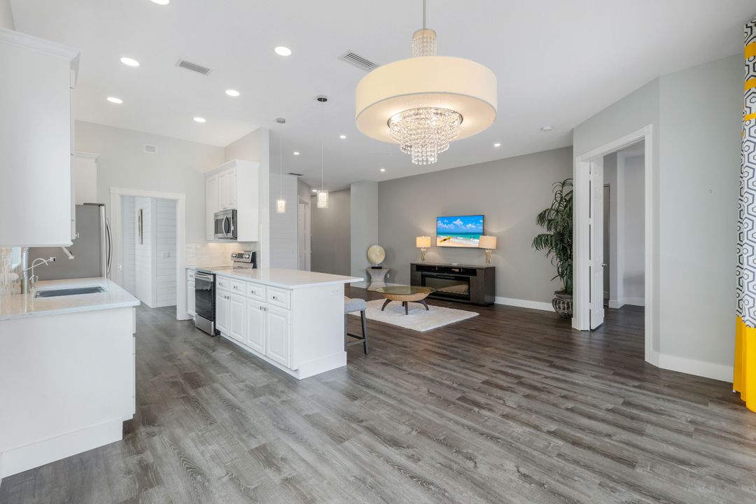 4648 Rio Poco Ct, Naples, FL 34109