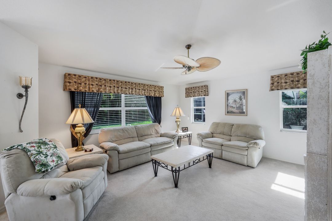 2725 SW 46th Terrace, Cape Coral, FL 33914