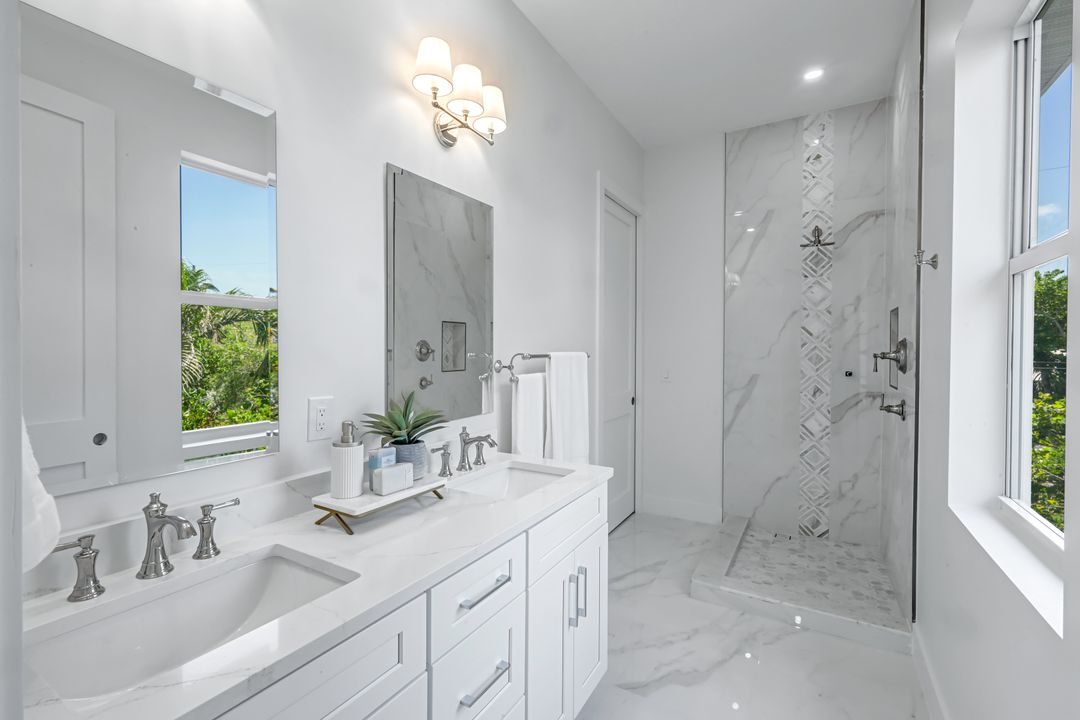 742 Nerita St, Sanibel, FL 33957