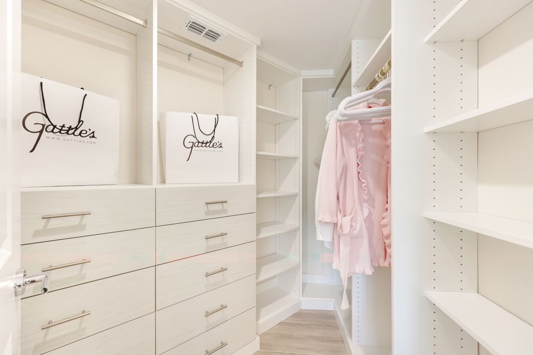 2166 Anchorage Ln #A, Naples, FL 34104